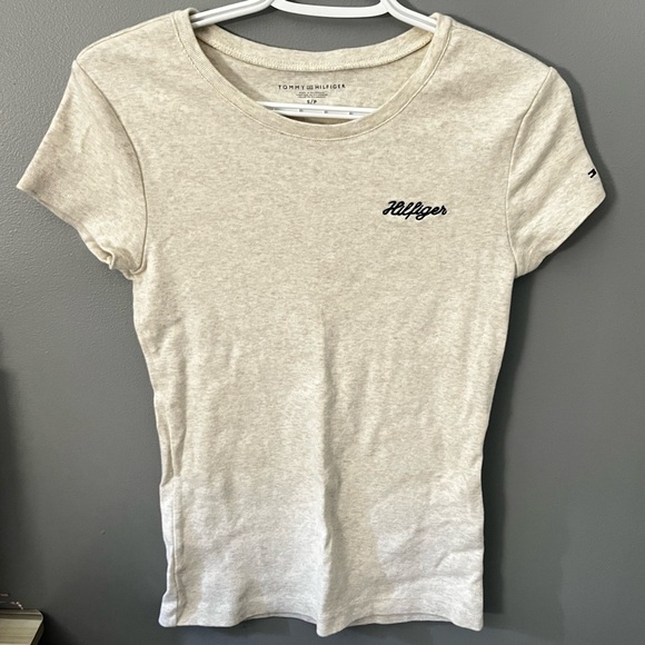 Tommy Hilfiger Tee - Picture 6 of 7